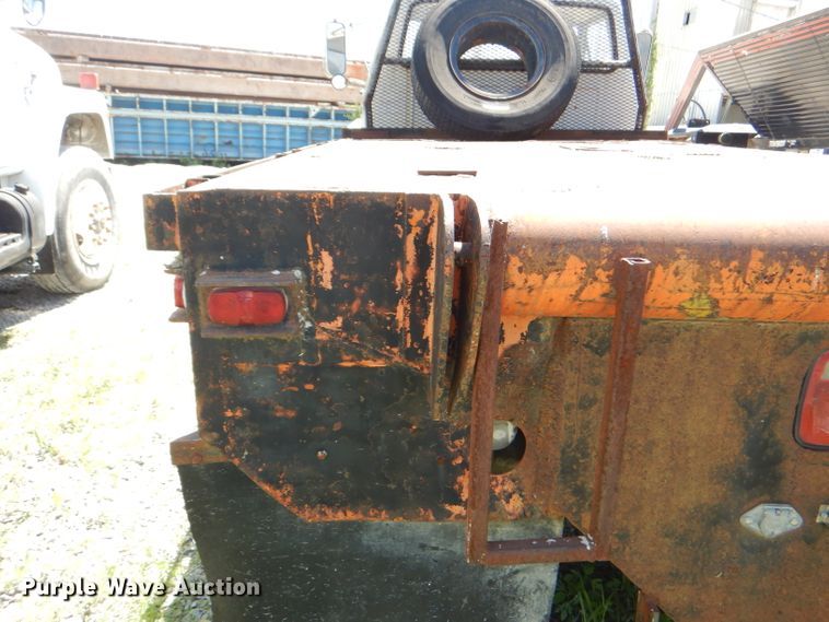 image for item DE3524 1996 Ford F800 crane truck