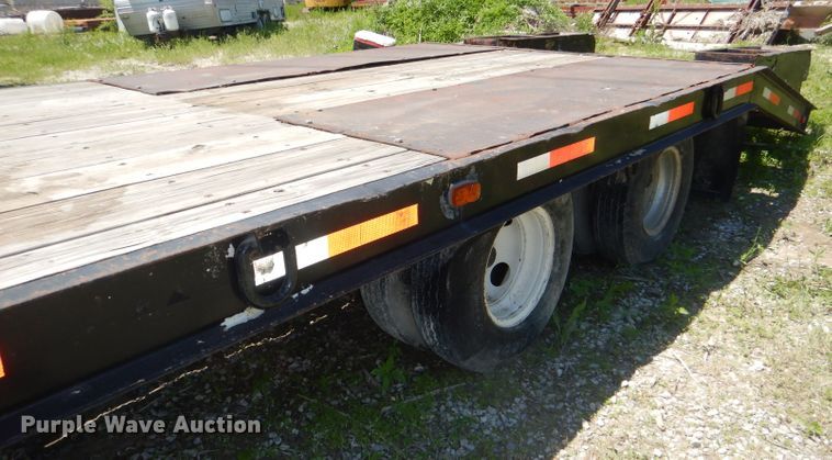 image for item DE3527 1985 Belshe T8GN equipment trailer