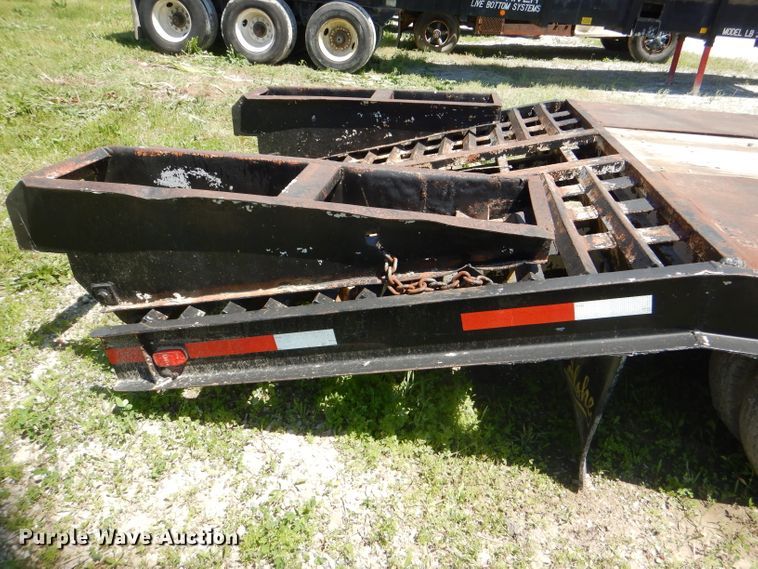 image for item DE3527 1985 Belshe T8GN equipment trailer