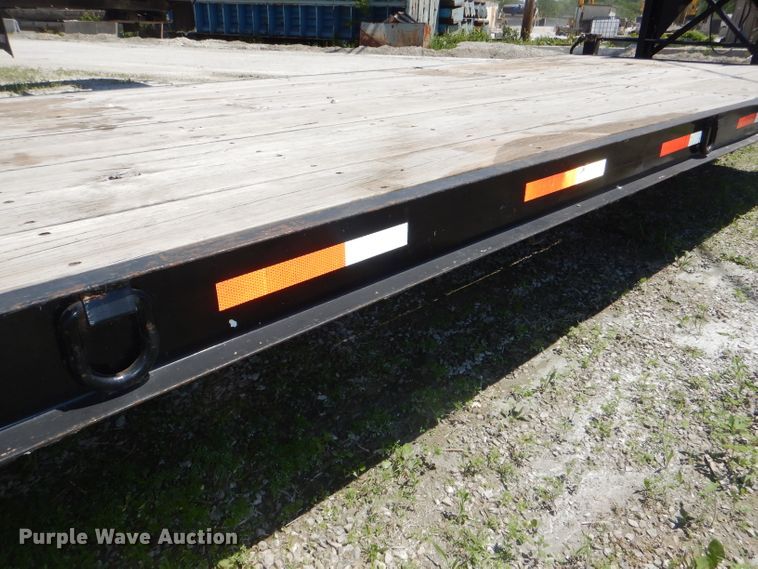 image for item DE3527 1985 Belshe T8GN equipment trailer