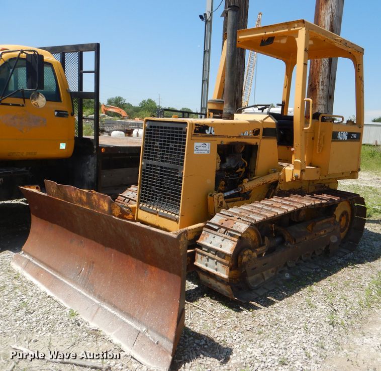 image for item DE3529 John Deere 450G dozer