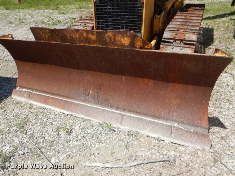 image for item DE3529 John Deere 450G dozer