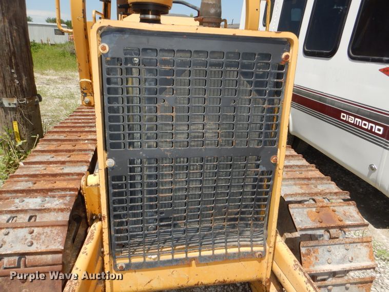 image for item DE3529 John Deere 450G dozer