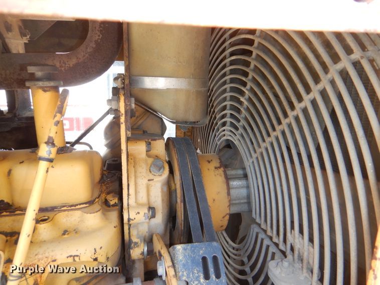 image for item DE3529 John Deere 450G dozer