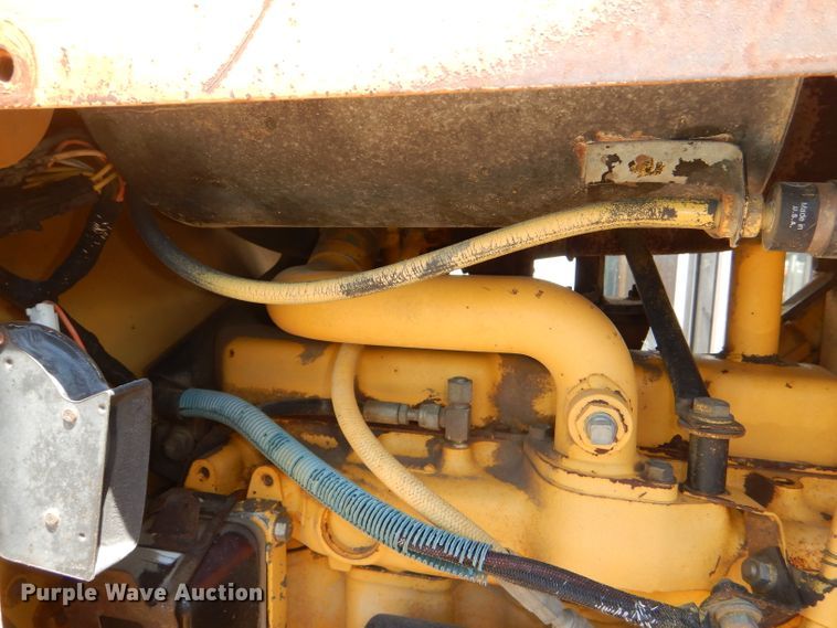 image for item DE3529 John Deere 450G dozer