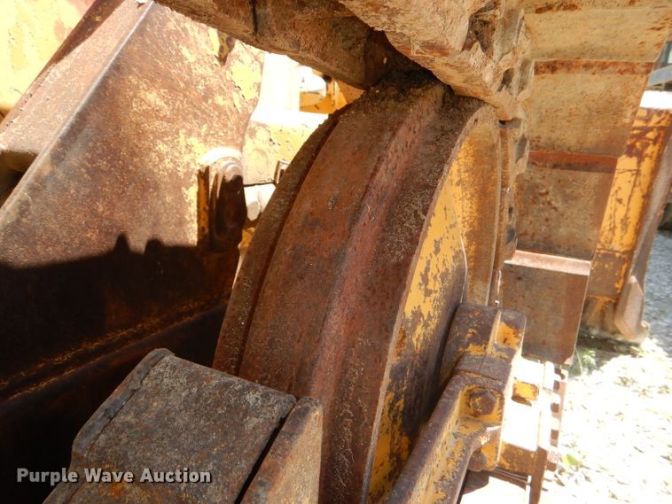 image for item DE3529 John Deere 450G dozer