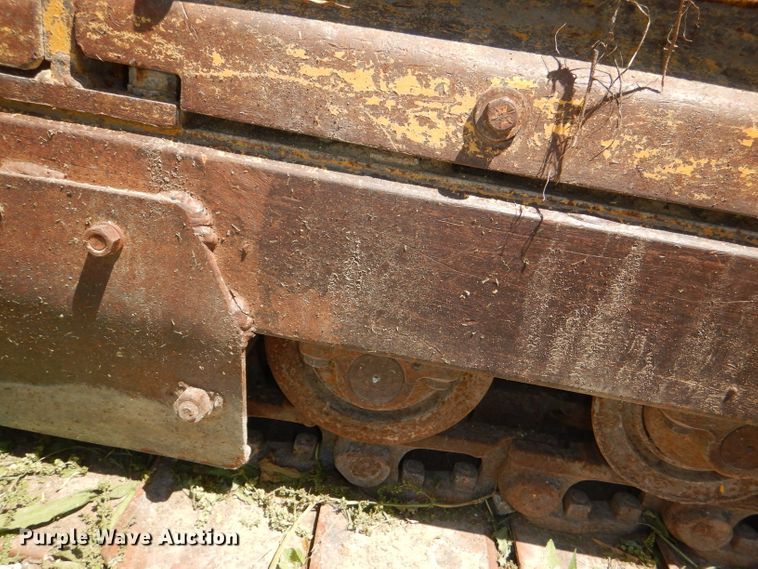 image for item DE3529 John Deere 450G dozer