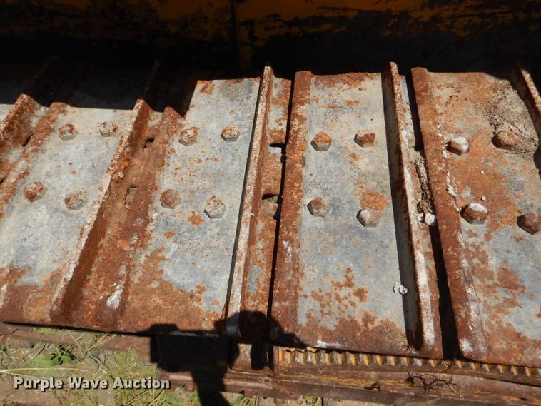 image for item DE3529 John Deere 450G dozer