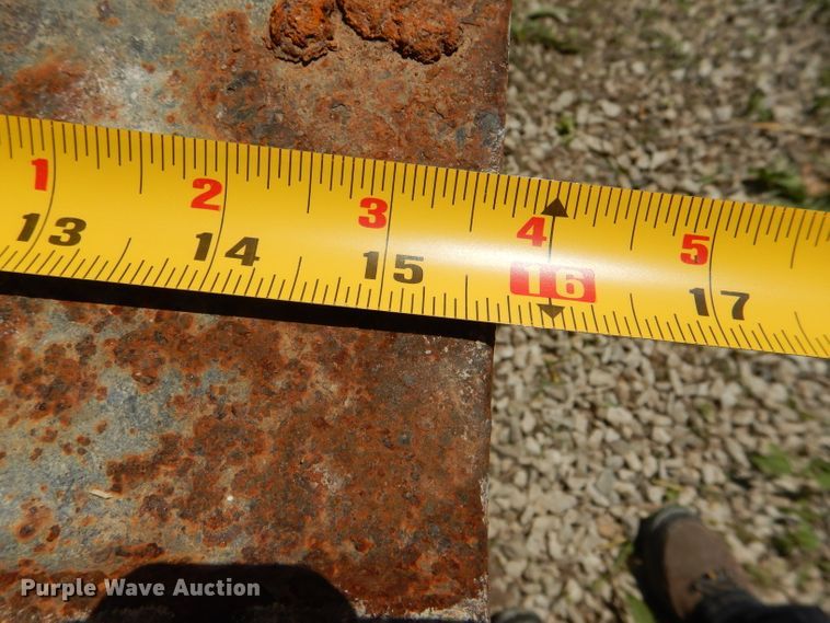 image for item DE3529 John Deere 450G dozer