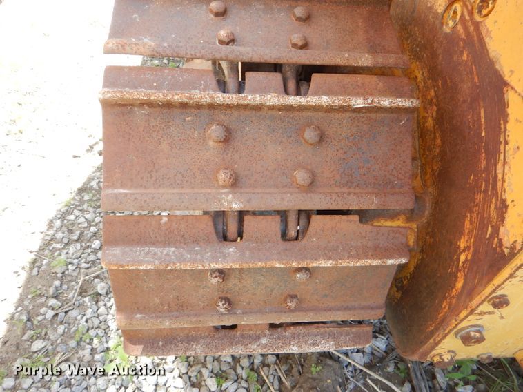 image for item DE3529 John Deere 450G dozer