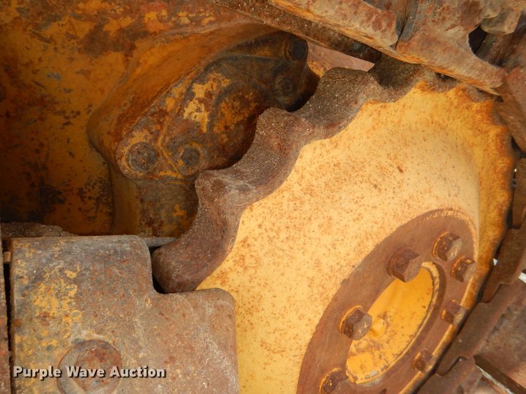 image for item DE3529 John Deere 450G dozer