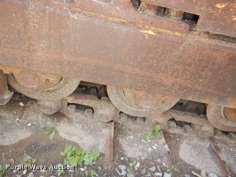 image for item DE3529 John Deere 450G dozer