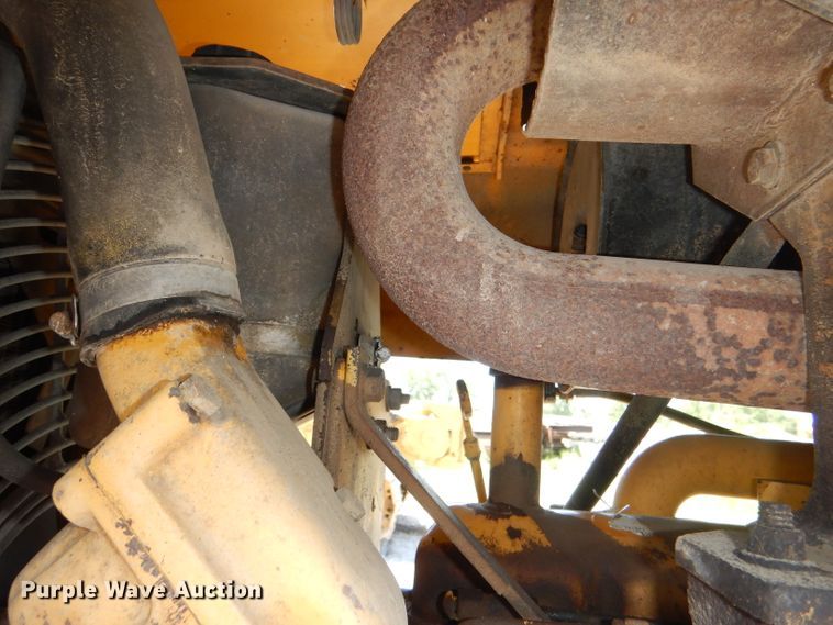 image for item DE3529 John Deere 450G dozer