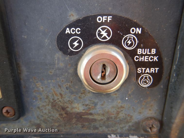 image for item DE3529 John Deere 450G dozer