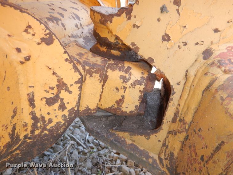 image for item DE3529 John Deere 450G dozer