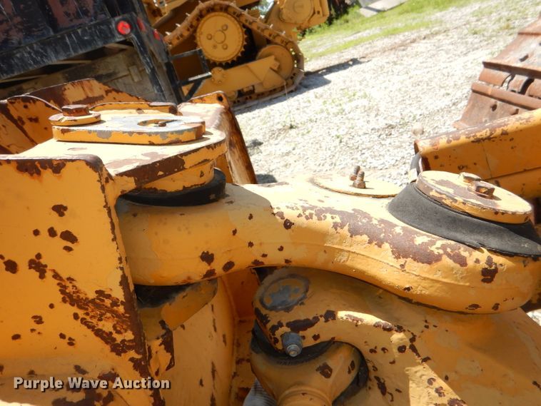 image for item DE3529 John Deere 450G dozer