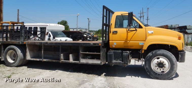 image for item DE3530 1997 GMC C7500 flatbed truck