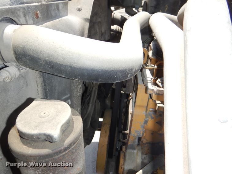 image for item DE3530 1997 GMC C7500 flatbed truck