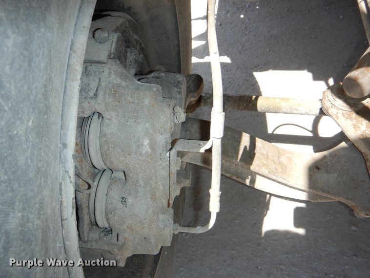 image for item DE3530 1997 GMC C7500 flatbed truck