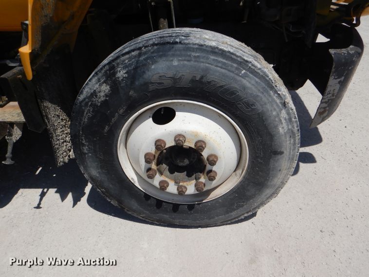 image for item DE3530 1997 GMC C7500 flatbed truck