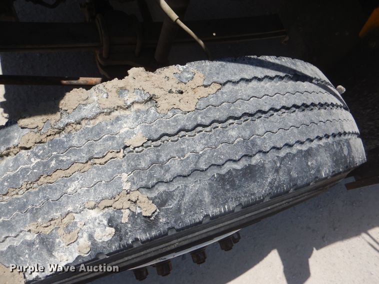 image for item DE3530 1997 GMC C7500 flatbed truck