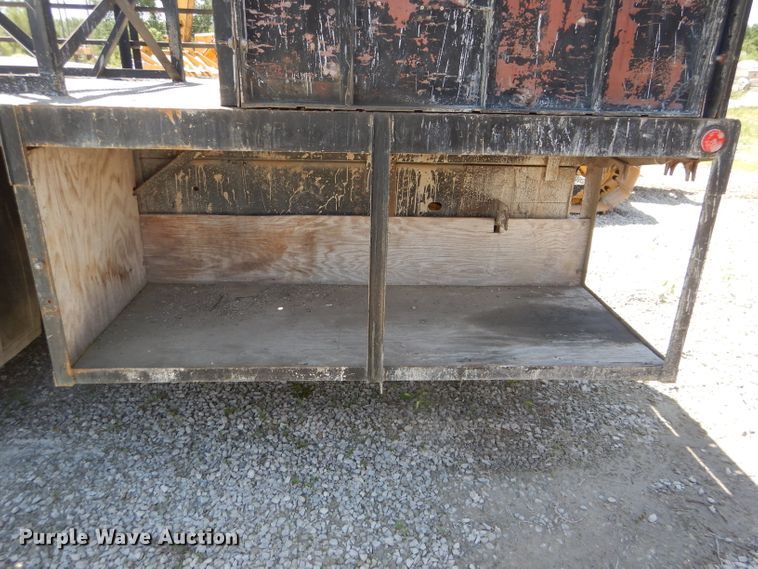 image for item DE3530 1997 GMC C7500 flatbed truck