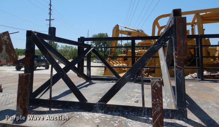 image for item DE3530 1997 GMC C7500 flatbed truck