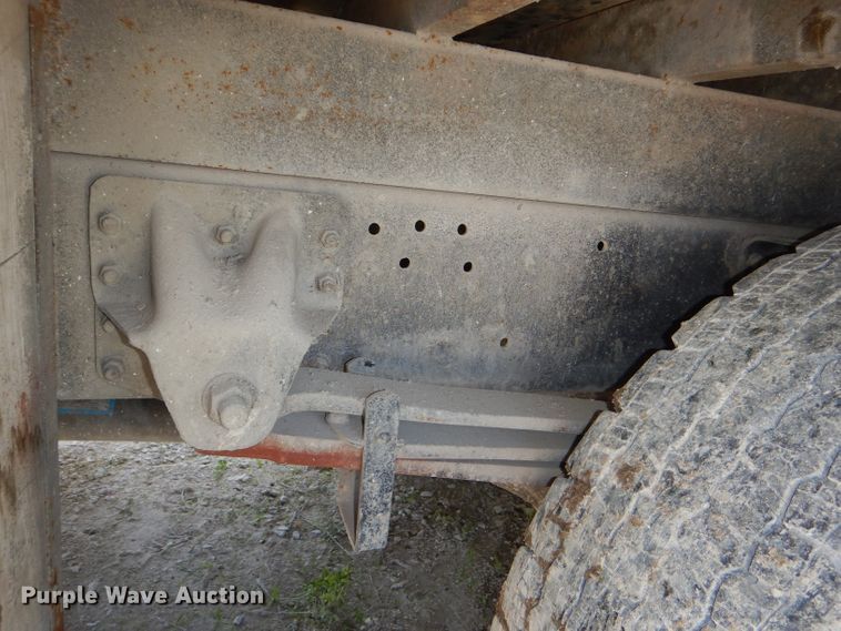 image for item DE3530 1997 GMC C7500 flatbed truck