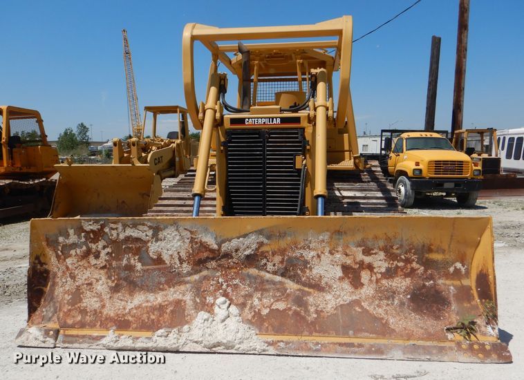 image for item DE3531 Caterpillar D6H LGP dozer