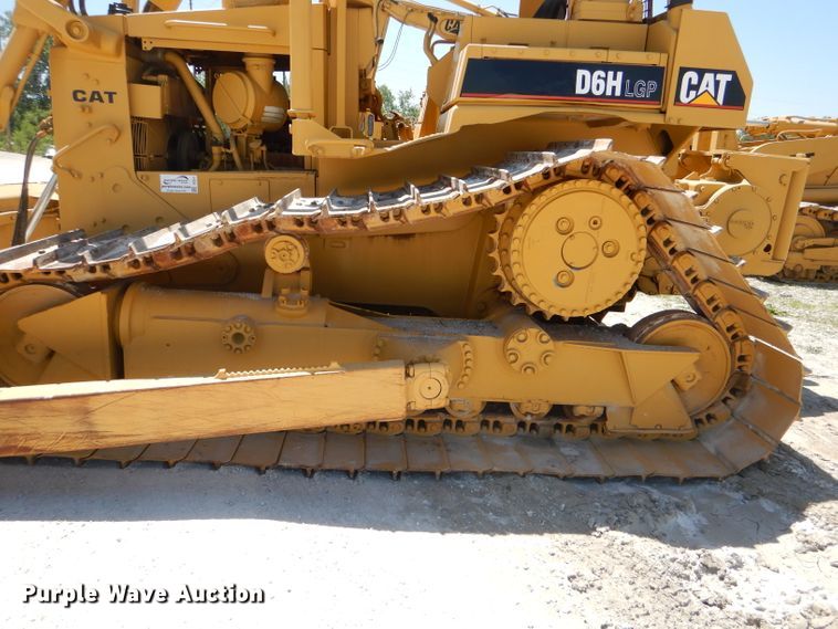 image for item DE3531 Caterpillar D6H LGP dozer