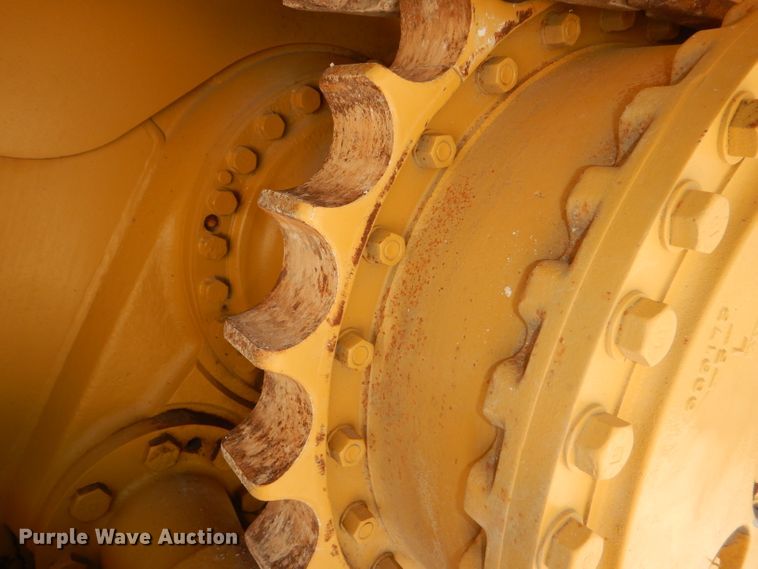 image for item DE3531 Caterpillar D6H LGP dozer