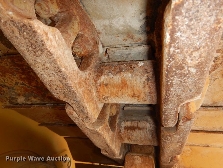 image for item DE3531 Caterpillar D6H LGP dozer