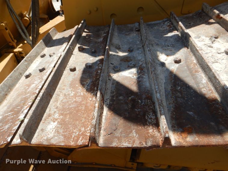 image for item DE3531 Caterpillar D6H LGP dozer