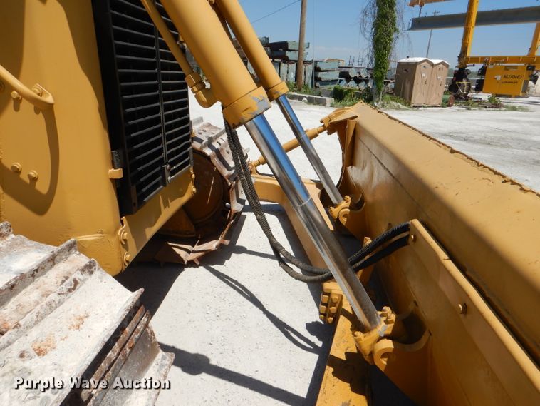 image for item DE3531 Caterpillar D6H LGP dozer