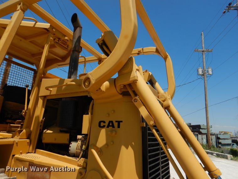 image for item DE3531 Caterpillar D6H LGP dozer