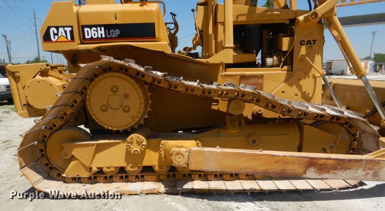 image for item DE3531 Caterpillar D6H LGP dozer