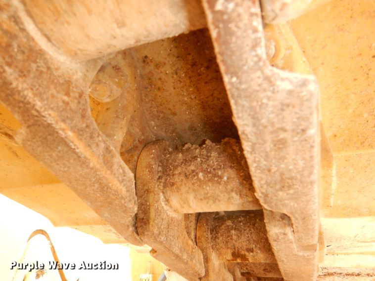 image for item DE3531 Caterpillar D6H LGP dozer