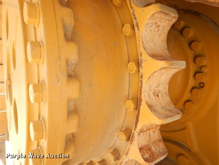 image for item DE3531 Caterpillar D6H LGP dozer