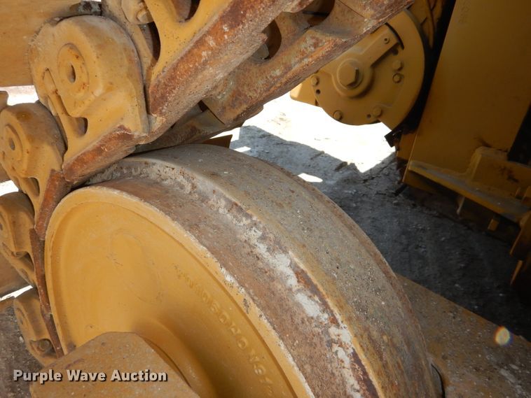 image for item DE3531 Caterpillar D6H LGP dozer
