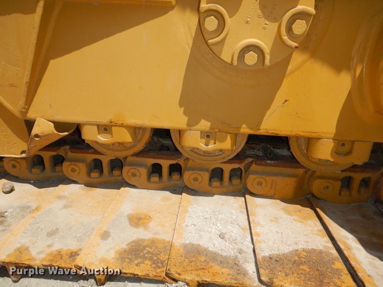image for item DE3531 Caterpillar D6H LGP dozer