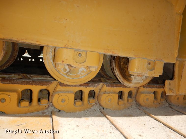 image for item DE3531 Caterpillar D6H LGP dozer