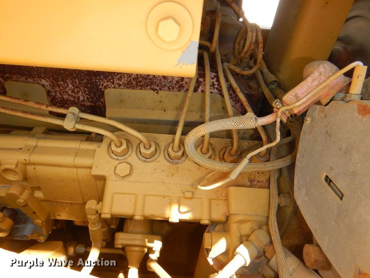 image for item DE3531 Caterpillar D6H LGP dozer