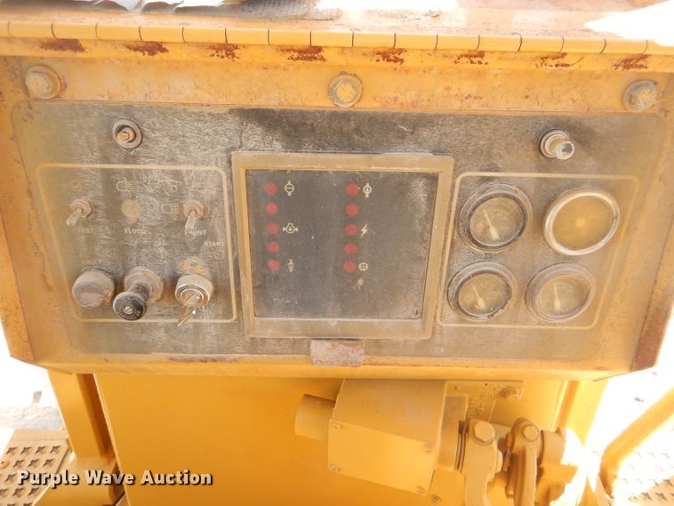 image for item DE3531 Caterpillar D6H LGP dozer