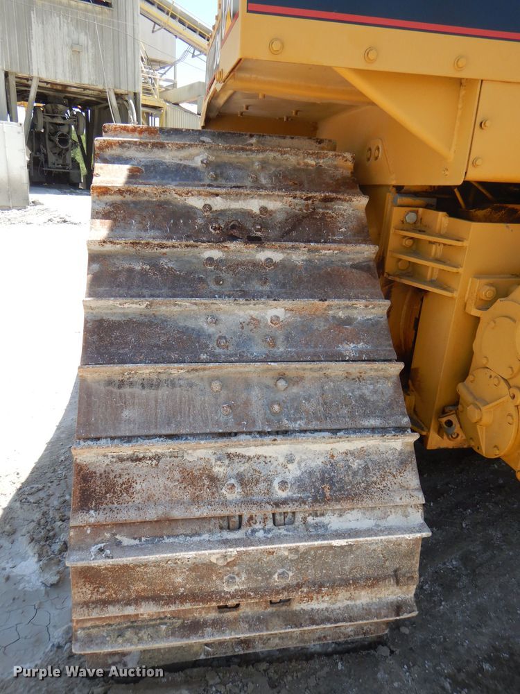 image for item DE3531 Caterpillar D6H LGP dozer