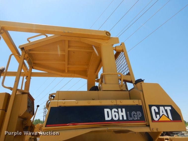 image for item DE3531 Caterpillar D6H LGP dozer