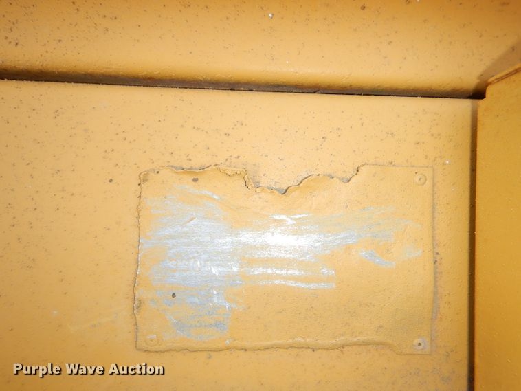 image for item DE3531 Caterpillar D6H LGP dozer