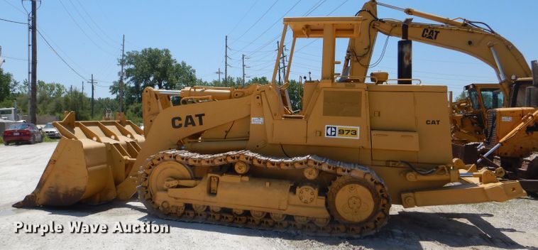image for item DE3532 1985 Caterpillar 973 track loader