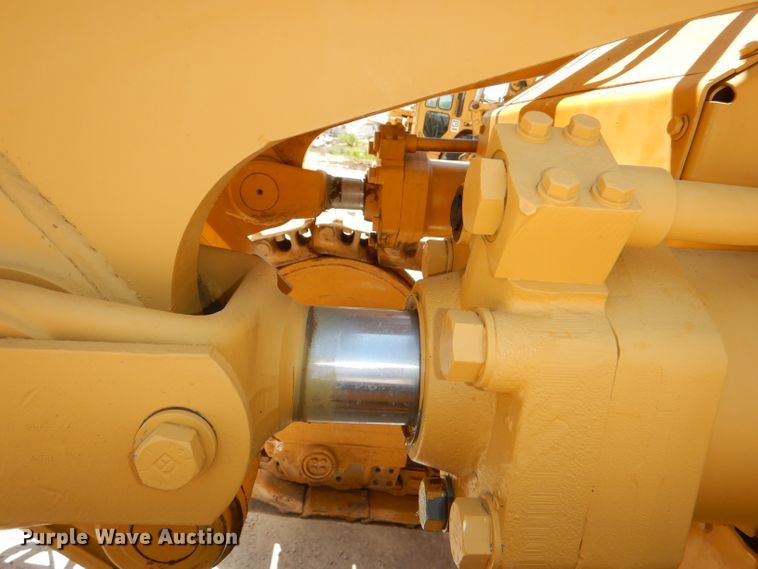 image for item DE3532 1985 Caterpillar 973 track loader