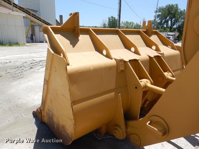 image for item DE3532 1985 Caterpillar 973 track loader