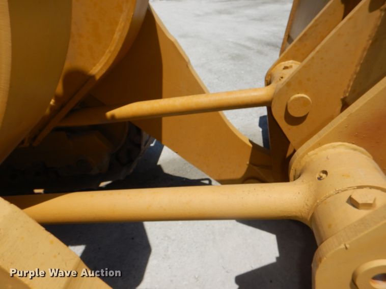 image for item DE3532 1985 Caterpillar 973 track loader